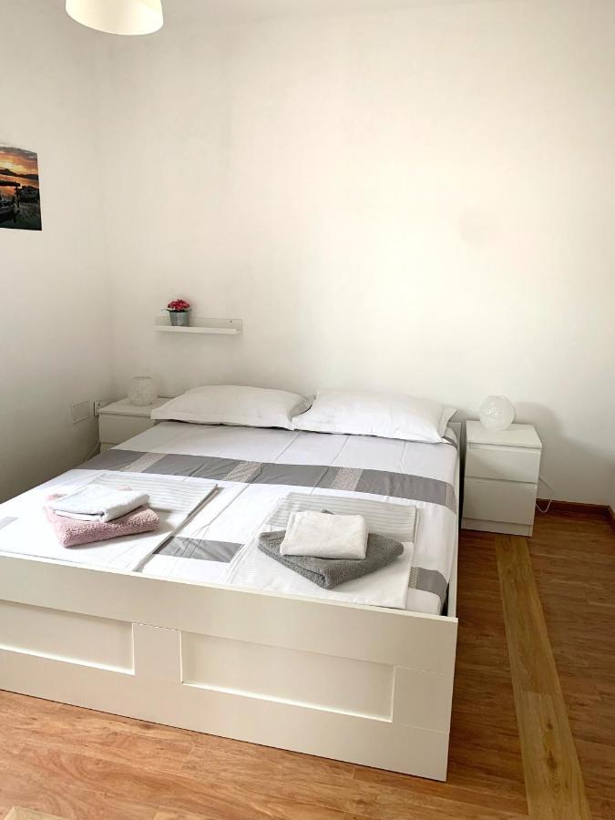 Apartments Cvijet Mora Сресер Екстер'єр фото