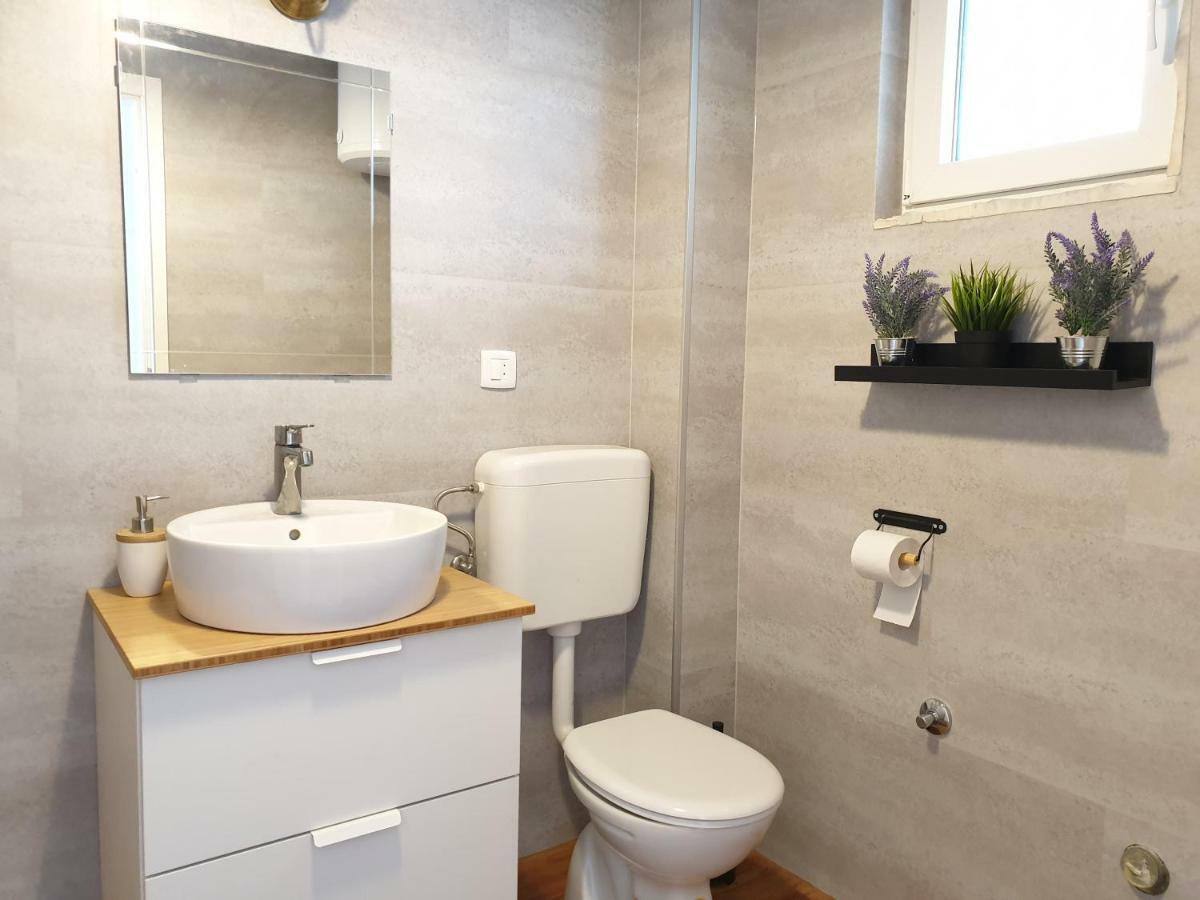 Apartments Cvijet Mora Сресер Екстер'єр фото